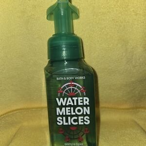 Bath & Body Works Watermelon Slices Foaming Hand Soap - Green Bottle